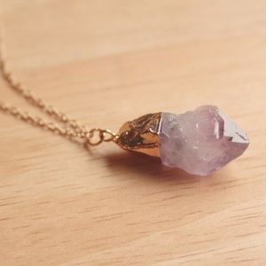 Amethyst Purple Stone Irregular Crystal Pendant Gold Tone Necklace Bohemian
